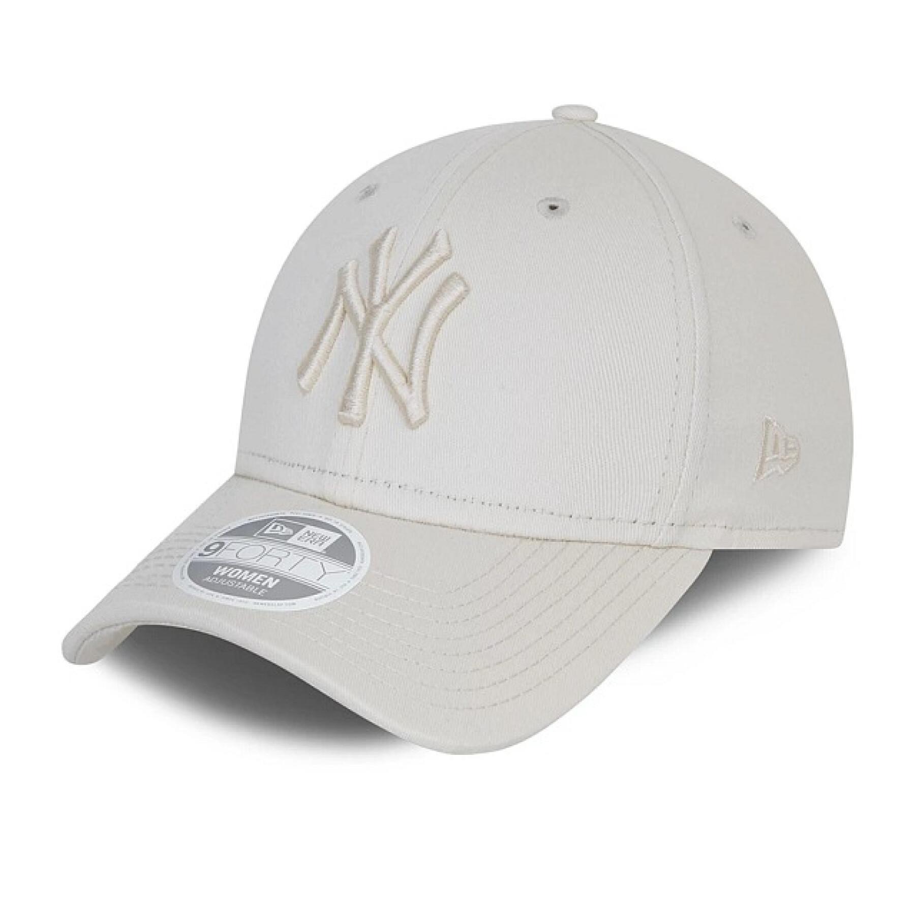 9forty cap for women New York YankeesTonal