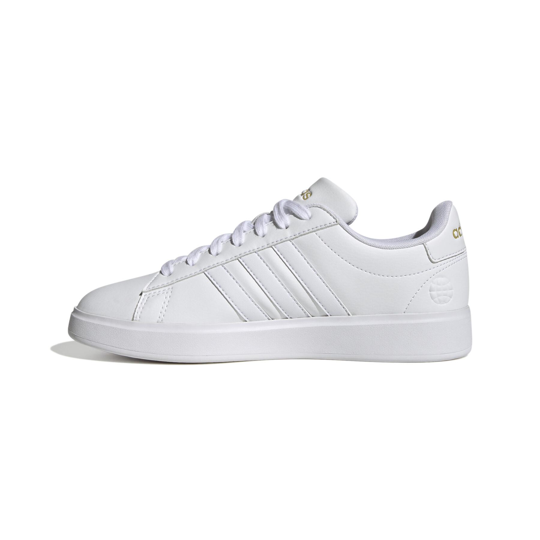 Women's comfortable large court sneakers adidas Cloudfoam