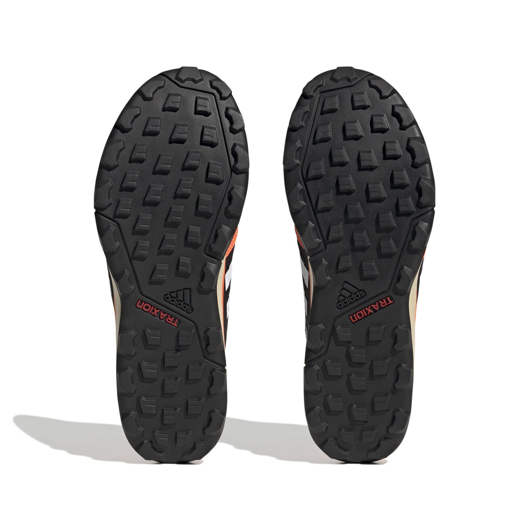 Running shoes adidas Tracerocker 2.0