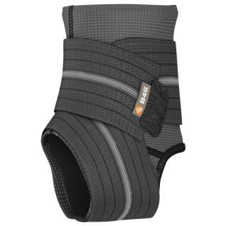 Ankle brace with elastic bands
