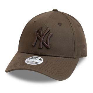 Women's cap New York Yankees Ess 9FORTY